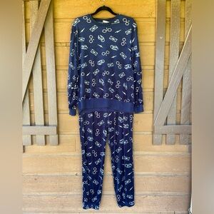 COPY - Official Harry Potter 2 piece womens velour pajama set. Size L. Like new…